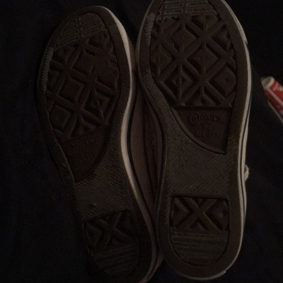 Worn White high top converse - Picture 8 of 8